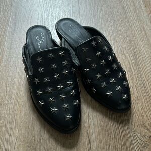 Cutest slip on shoes with star ⭐️ studs!
